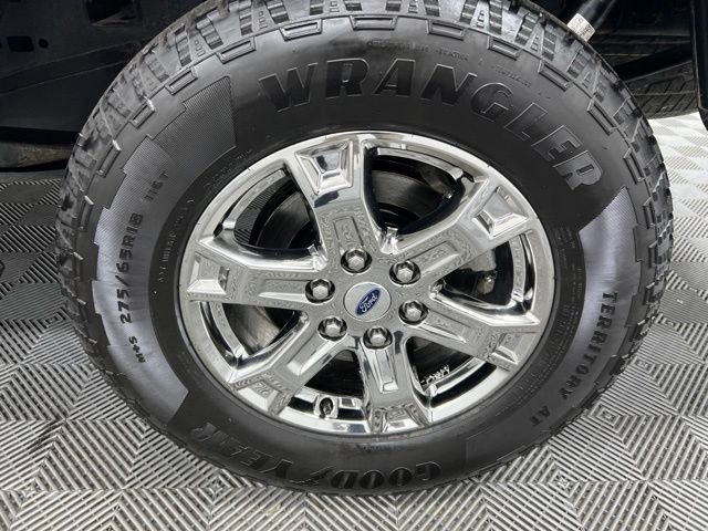 Used 2023 Black Ford XLT image 9
