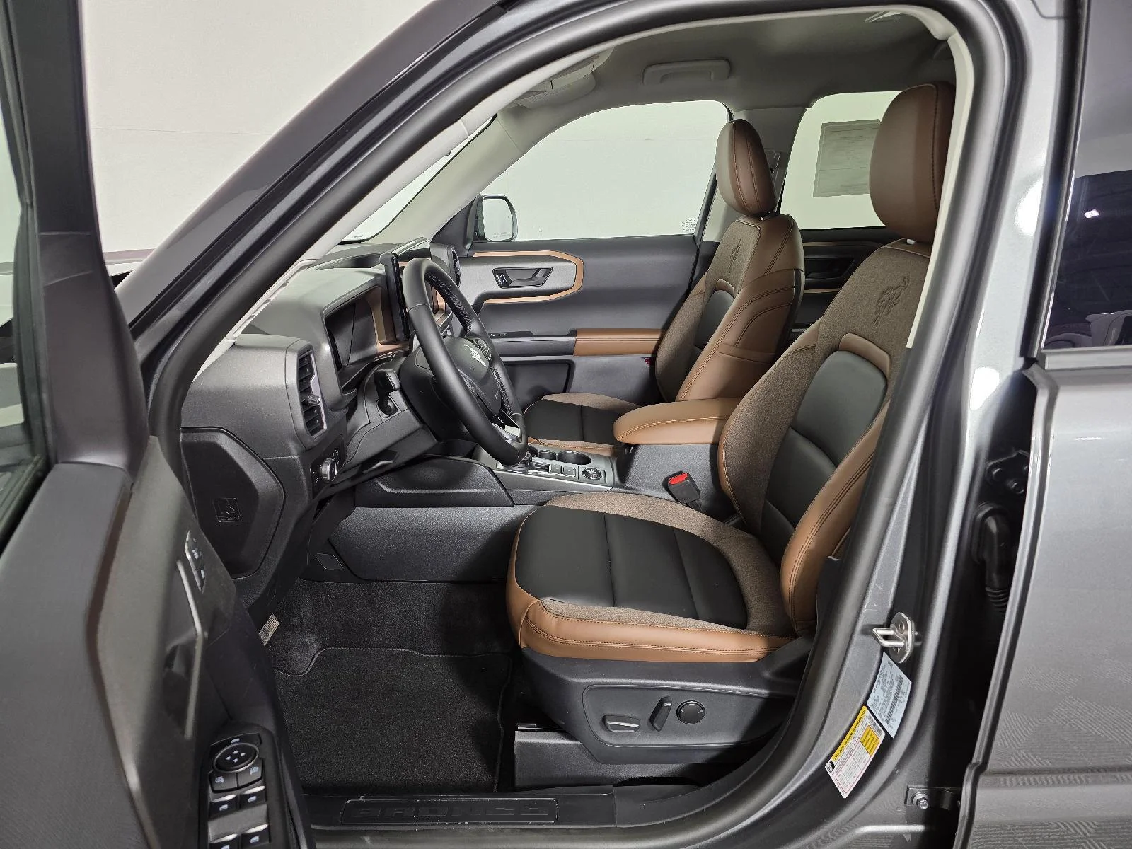 Used 2025 Carbonized Gray Metallic Ford Outer Banks image 13