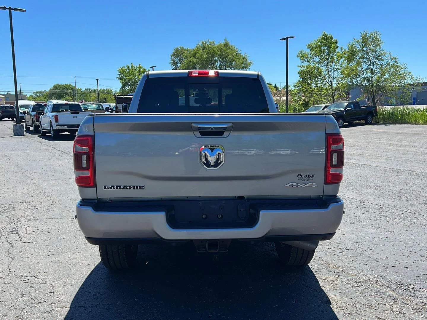 Used 2022 Billet Silver Metallic Clearcoat Ram Laramie image 19