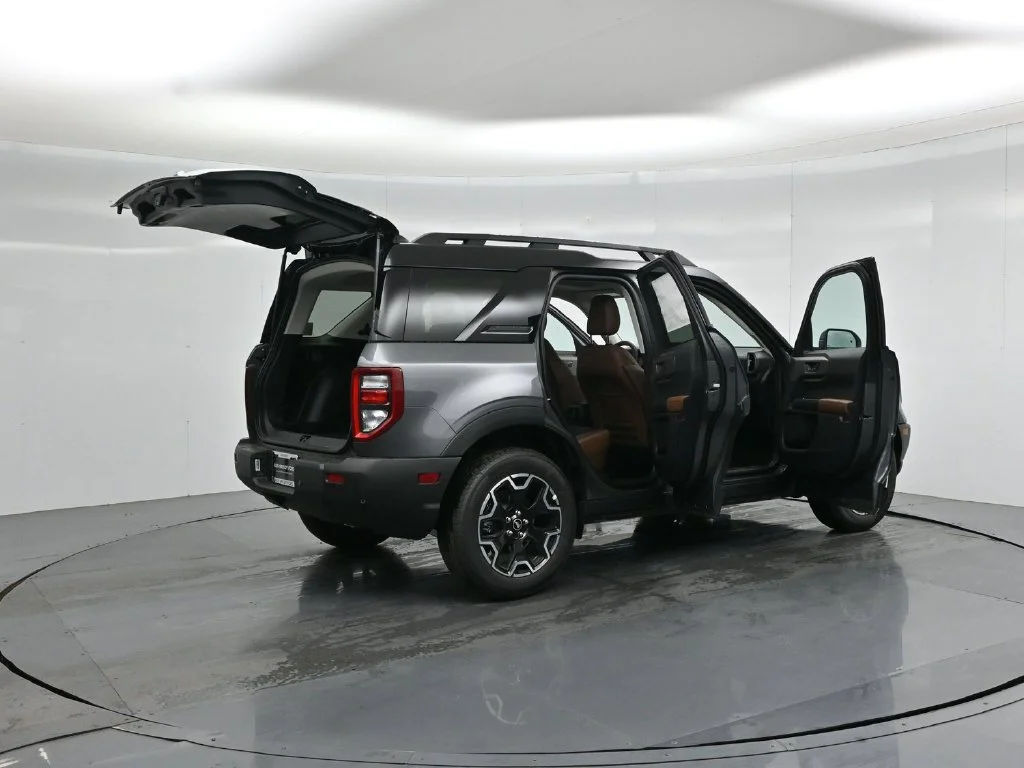 New 2026 Carbonized Gray Metallic Ford Outer Banks image 5