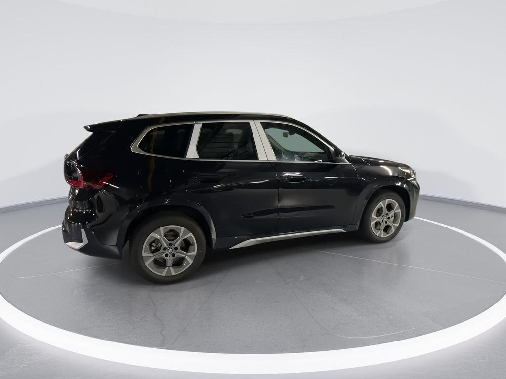 2026 BMW X1 28i - Photo 8