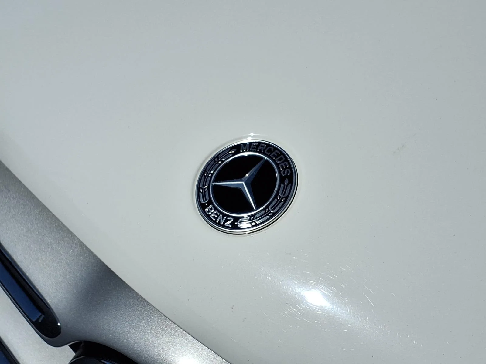 Used 2023 White Mercedes-Benz GLE 350 image 25