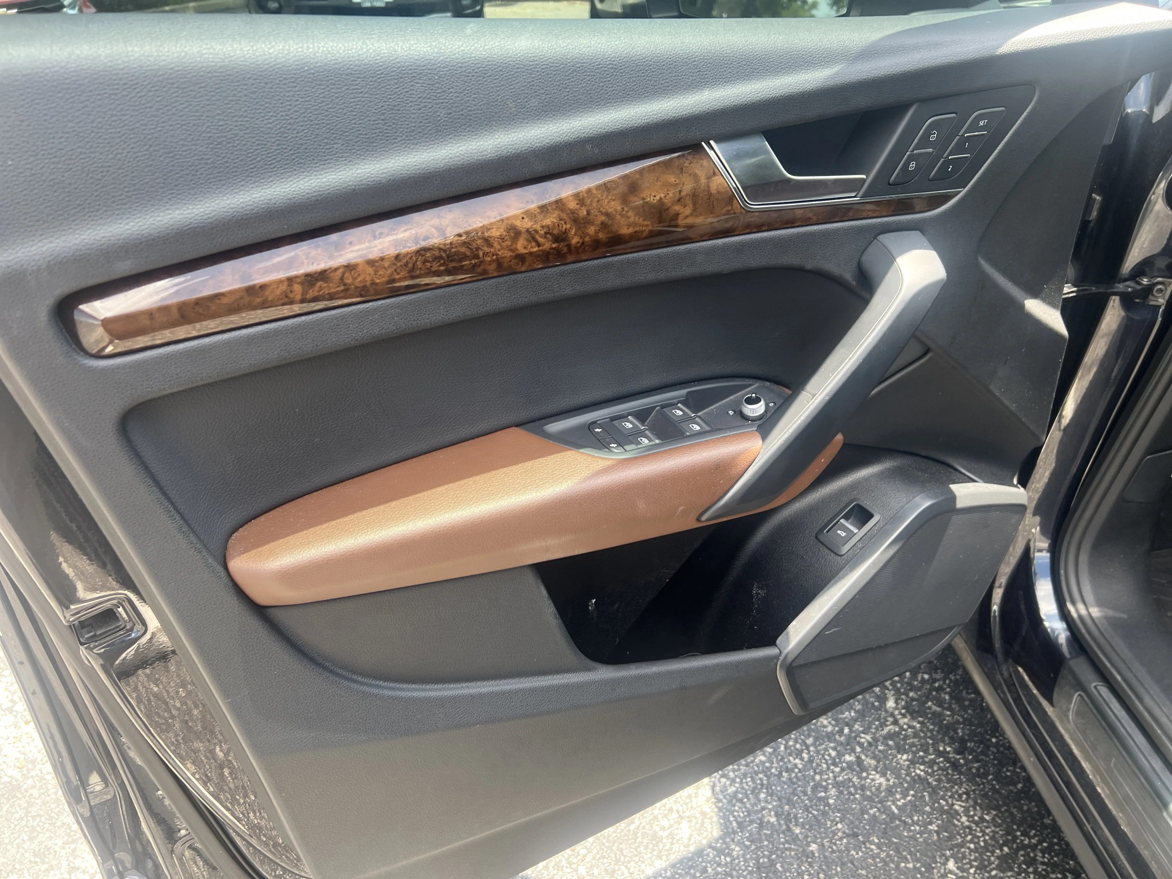Used 2020 Blue Audi Premium image 8