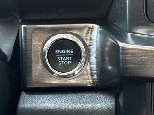 Used 2026 White Ford Lariat image 27