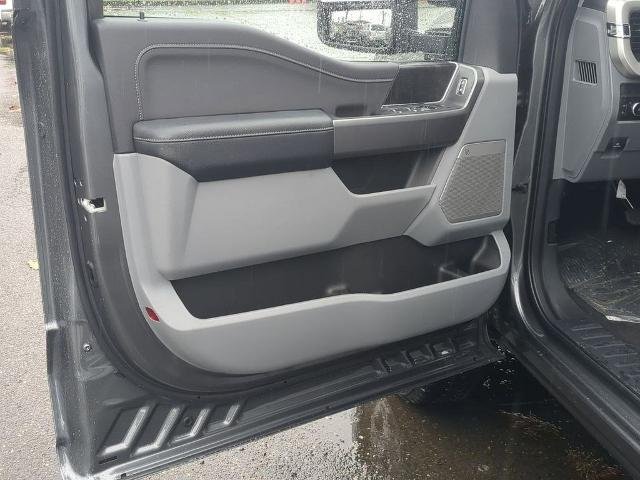 New 2026 Carbonized Gray Metallic Ford F-250® XLT image 9