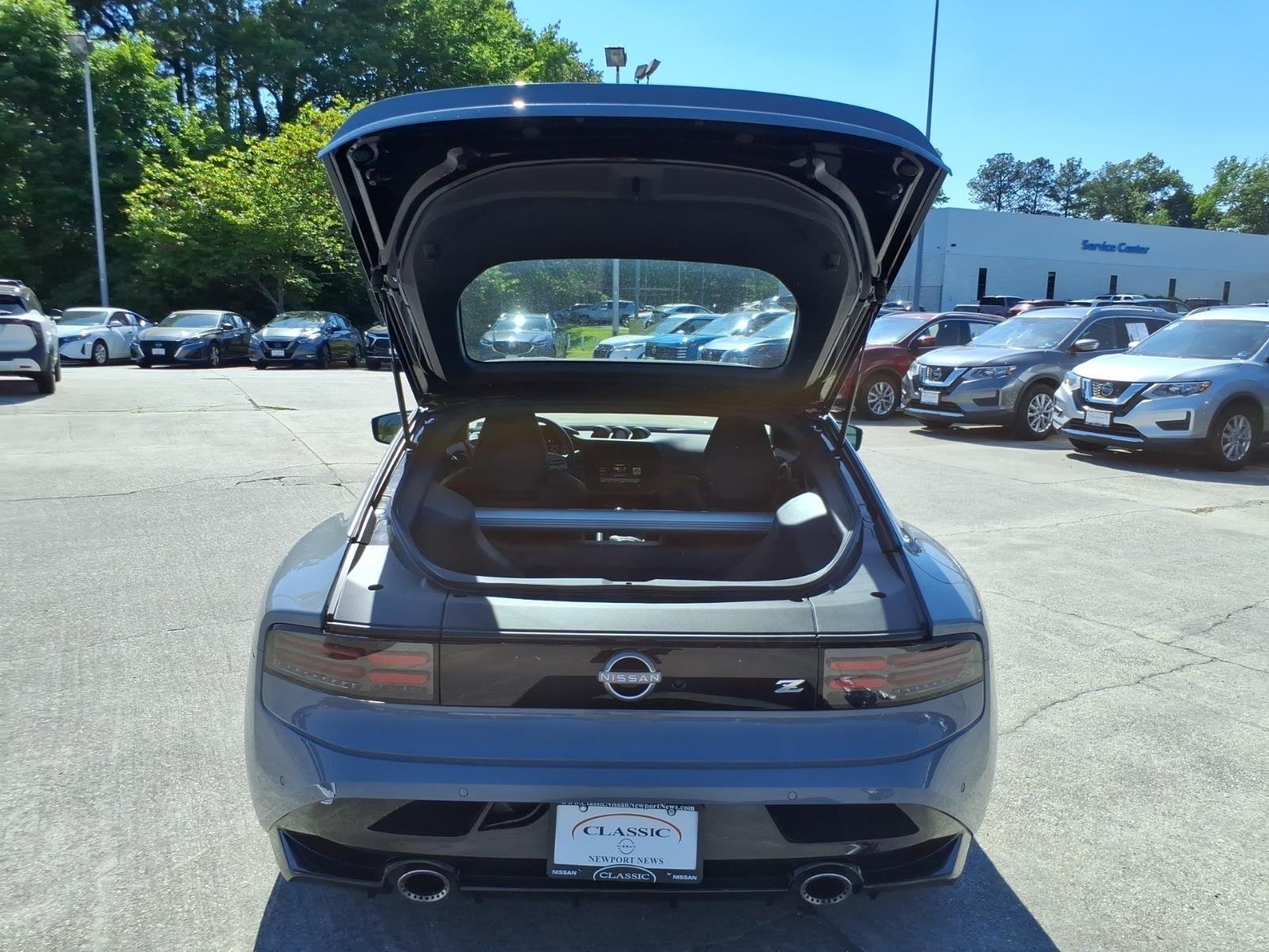 New 2026 Boulder Gray Pearl / Super Black Two-tone Nissan Performance image 24