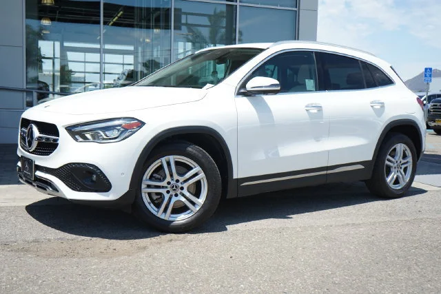 Used 2022  Mercedes-Benz GLA 250 image 4