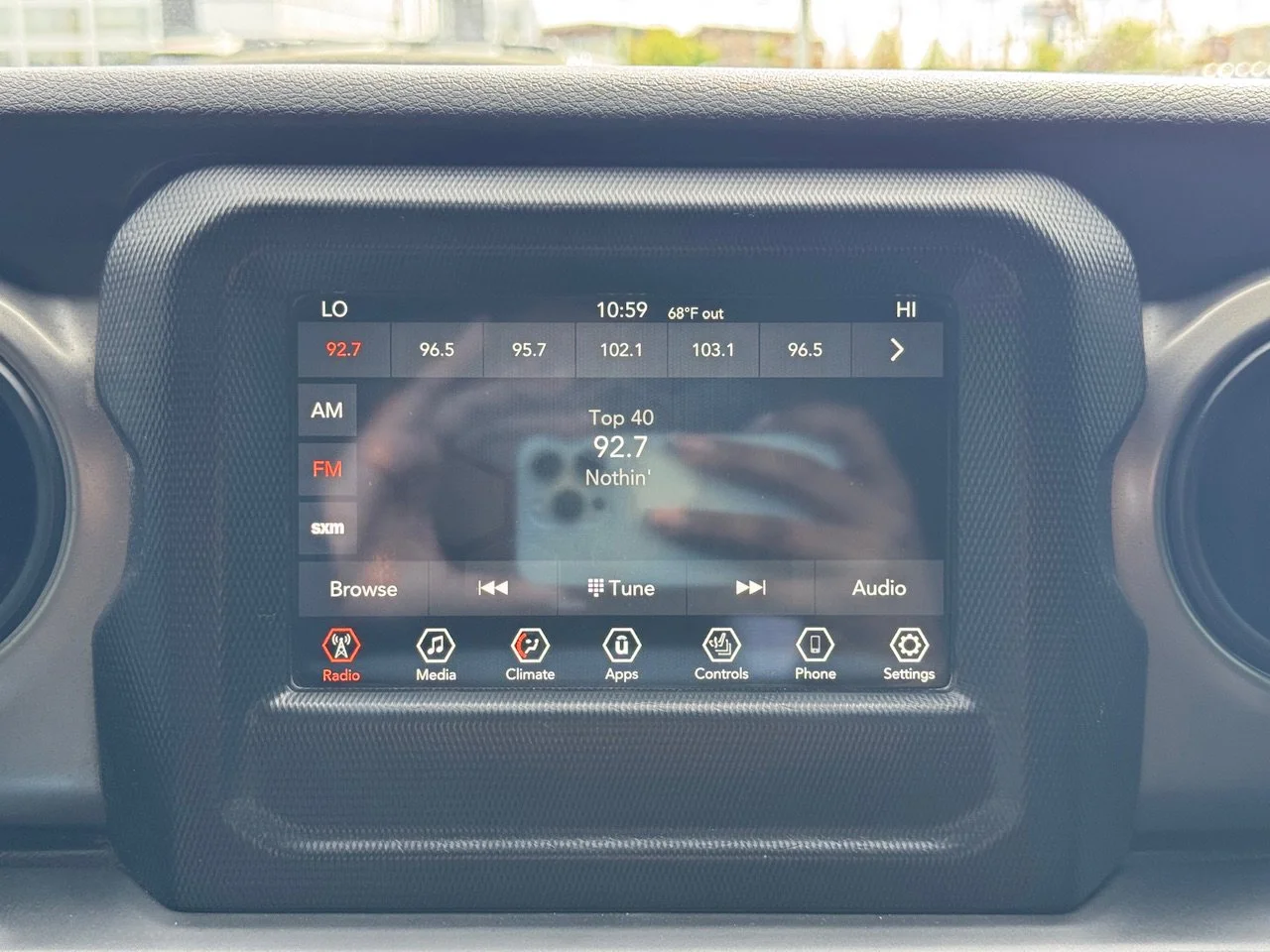 Used 2019 Ocean Blue Metallic Clearcoat Jeep Sport S image 17