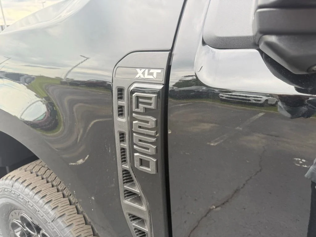 New 2026 Black Ford XLT image 10