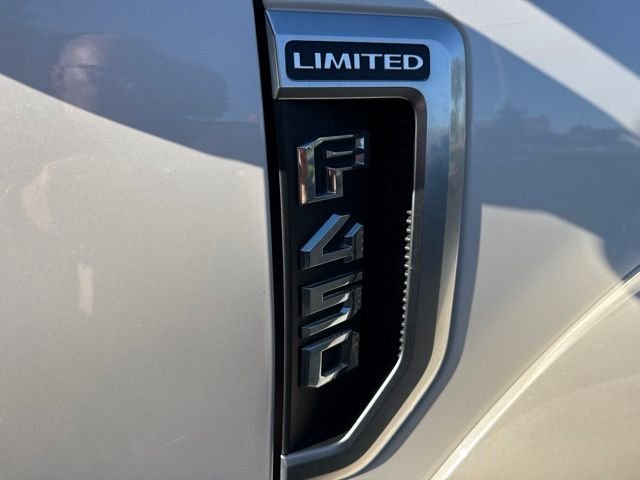Used 2019 White Ford Limited image 5