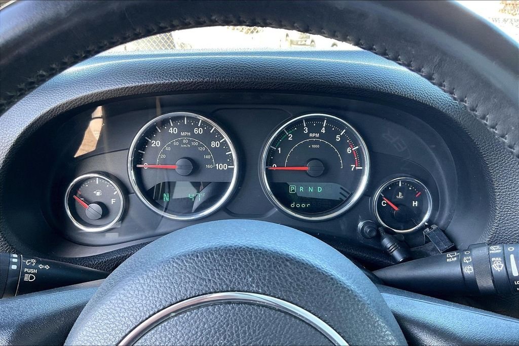 2011 JEEP WRANGLER - Image 17