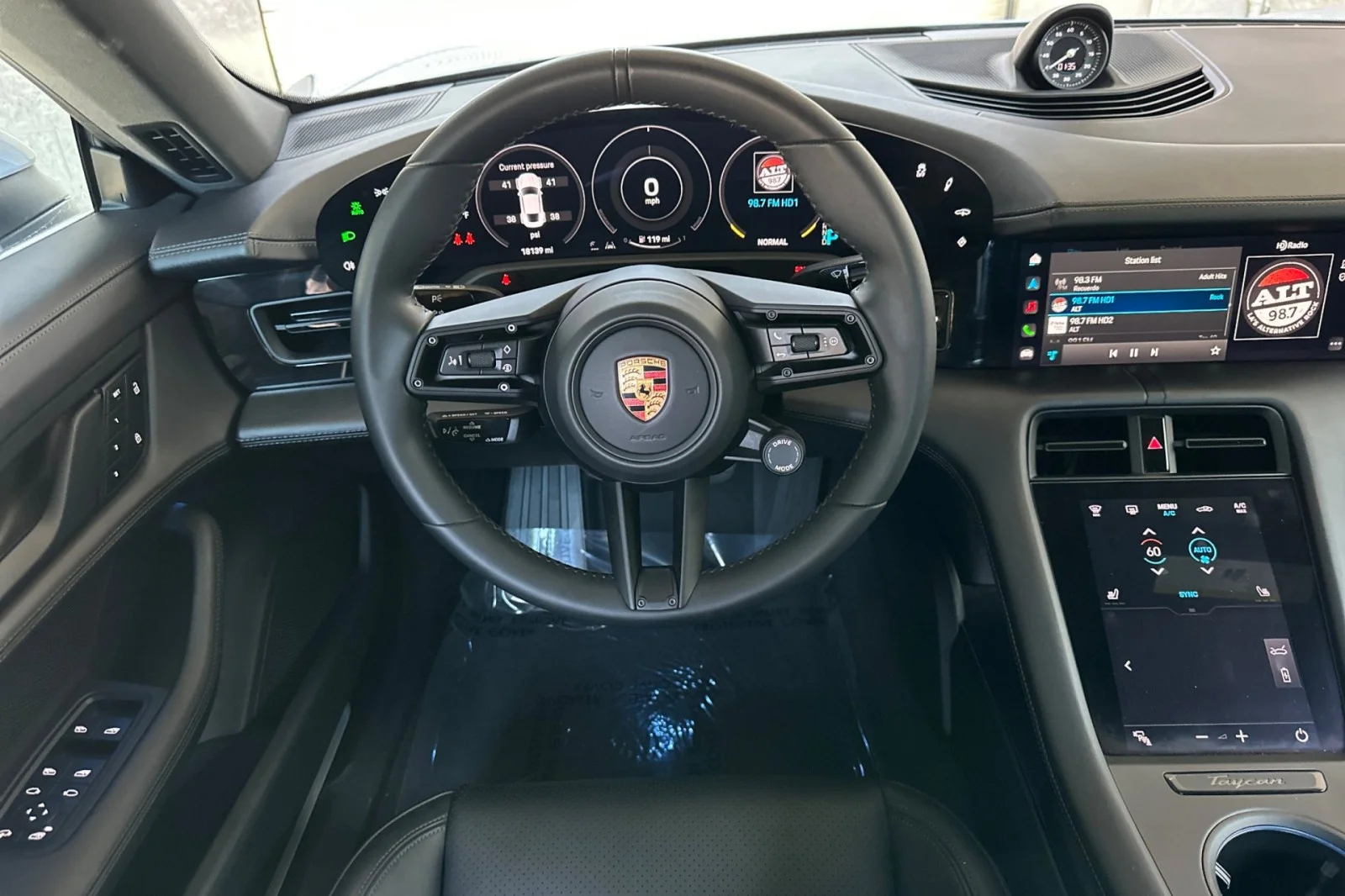 Certified Used 2022 Ice Grey Metallic Porsche 4S image 14