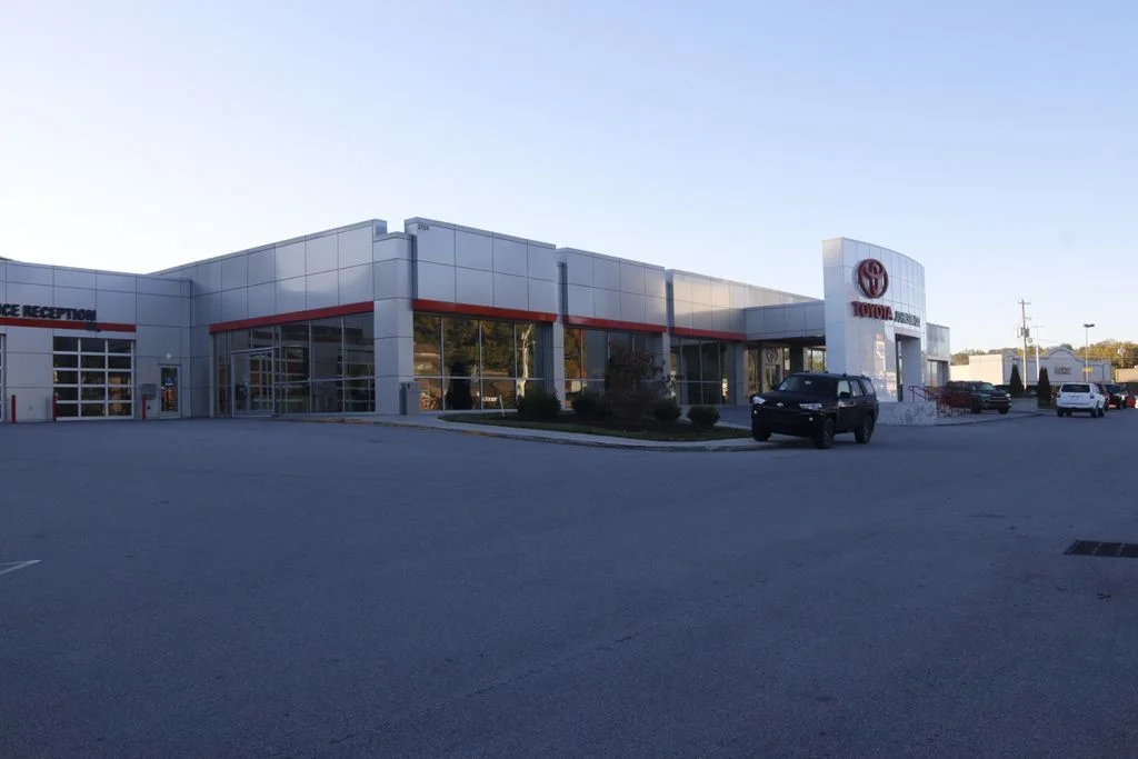 Used 2019 Gray Toyota LE image 28