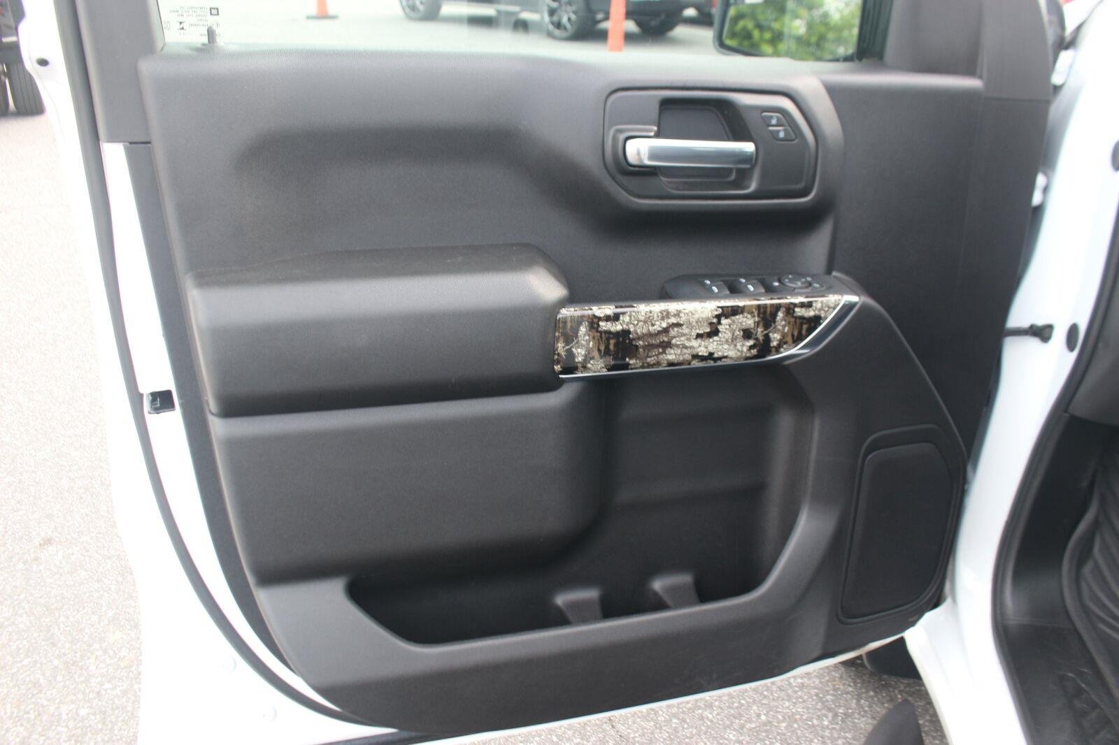 Used 2024 Summit White Chevrolet Custom Trail Boss image 14