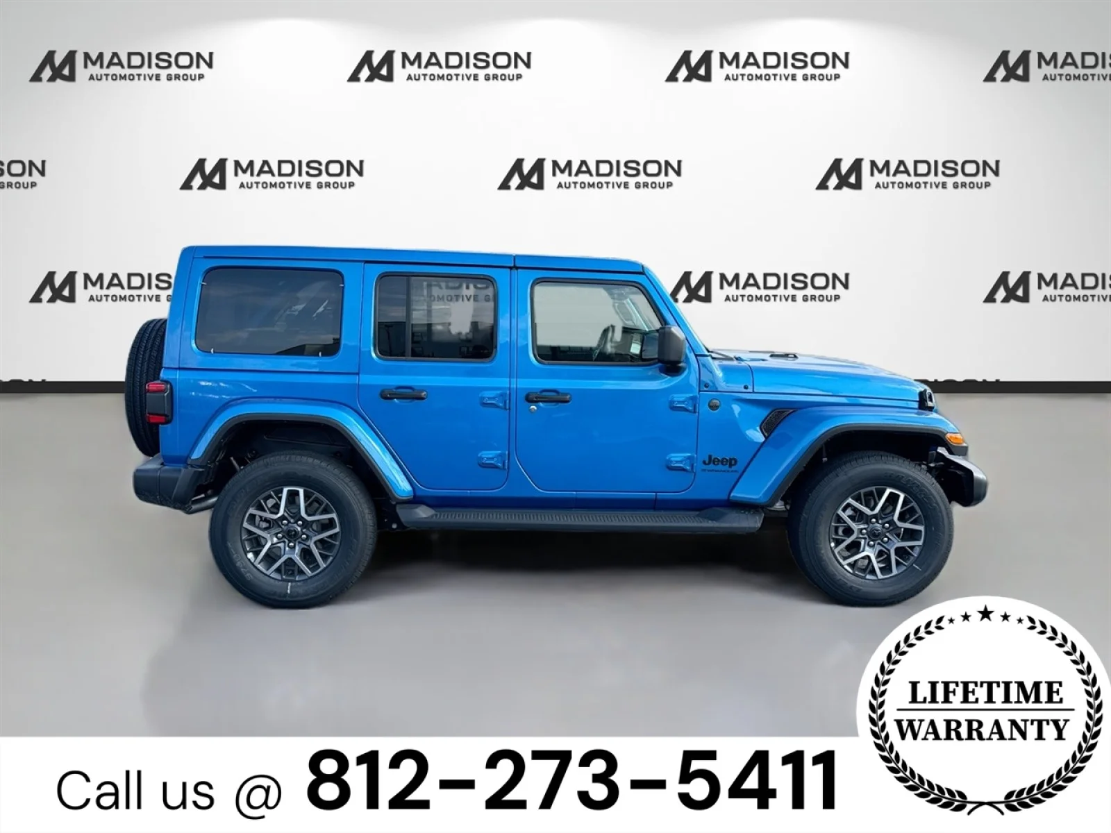 New 2025 Hydro Blue Pearlcoat Jeep Sahara image 4