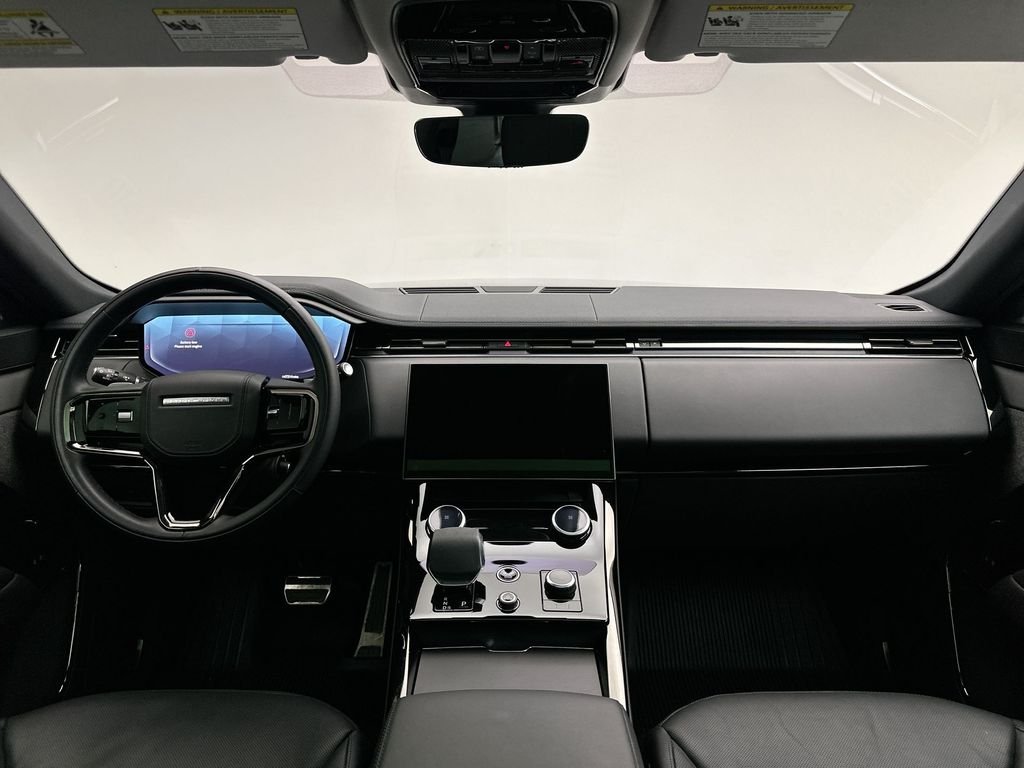 Used 2023  Land Rover SE Dynamic image 20