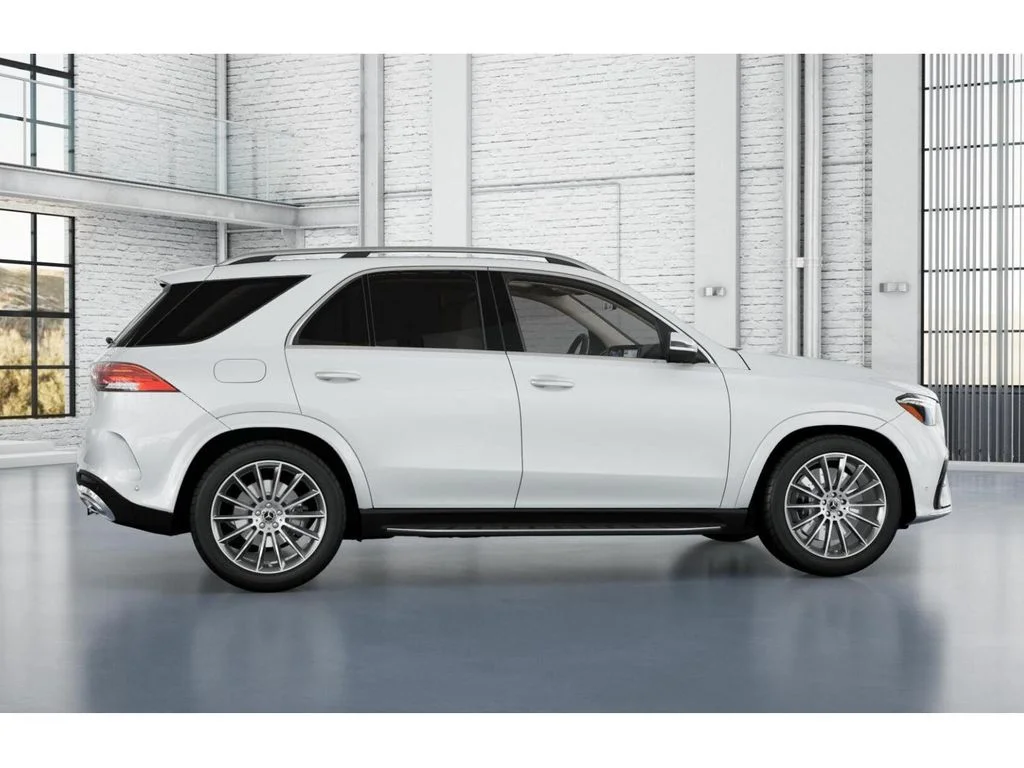 New 2026 MANUFAKTUR Moonlight White Metallic Mercedes-Benz GLE 450 image 17