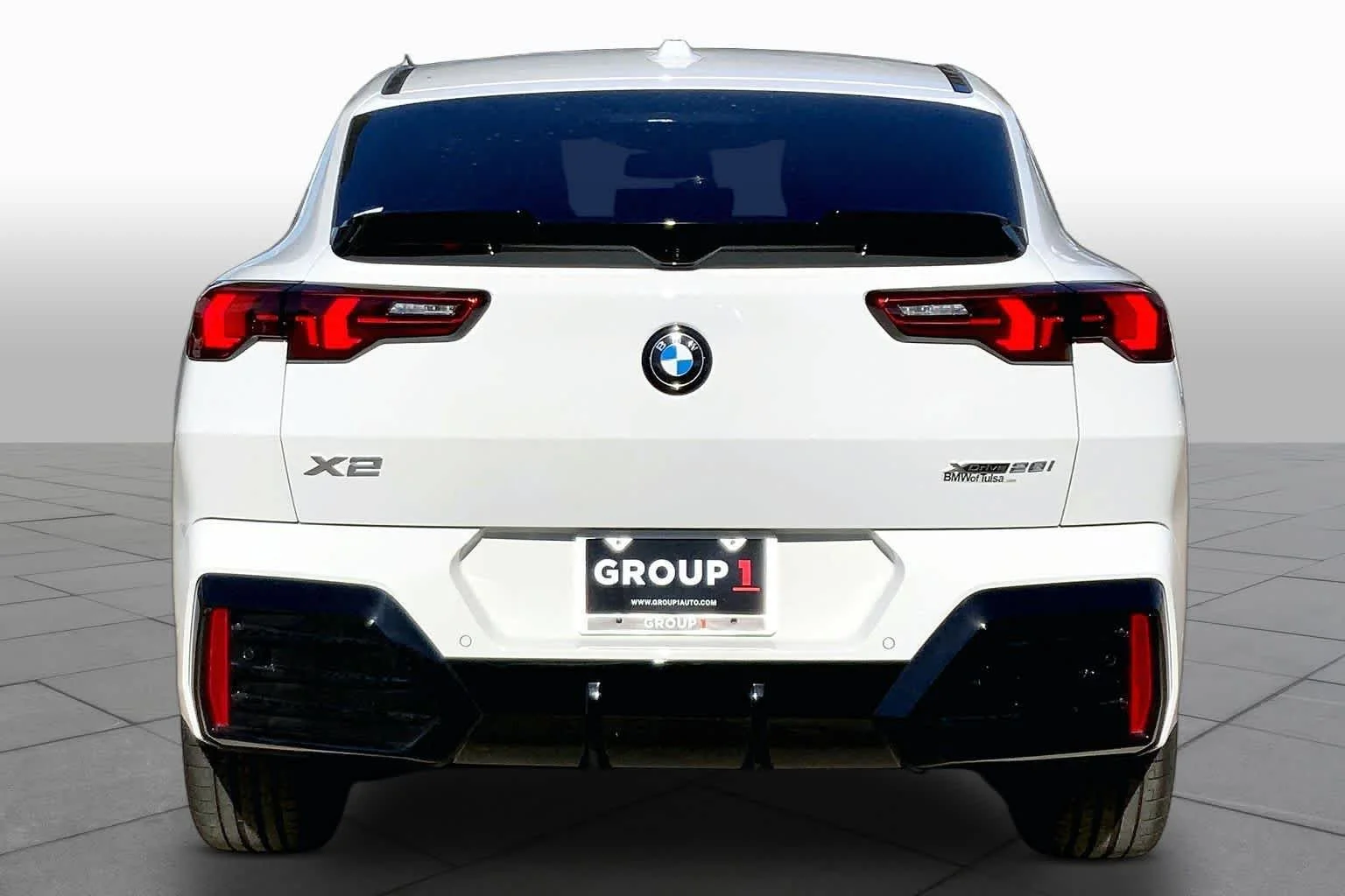 New 2026 Alpine White BMW xDrive28i image 4