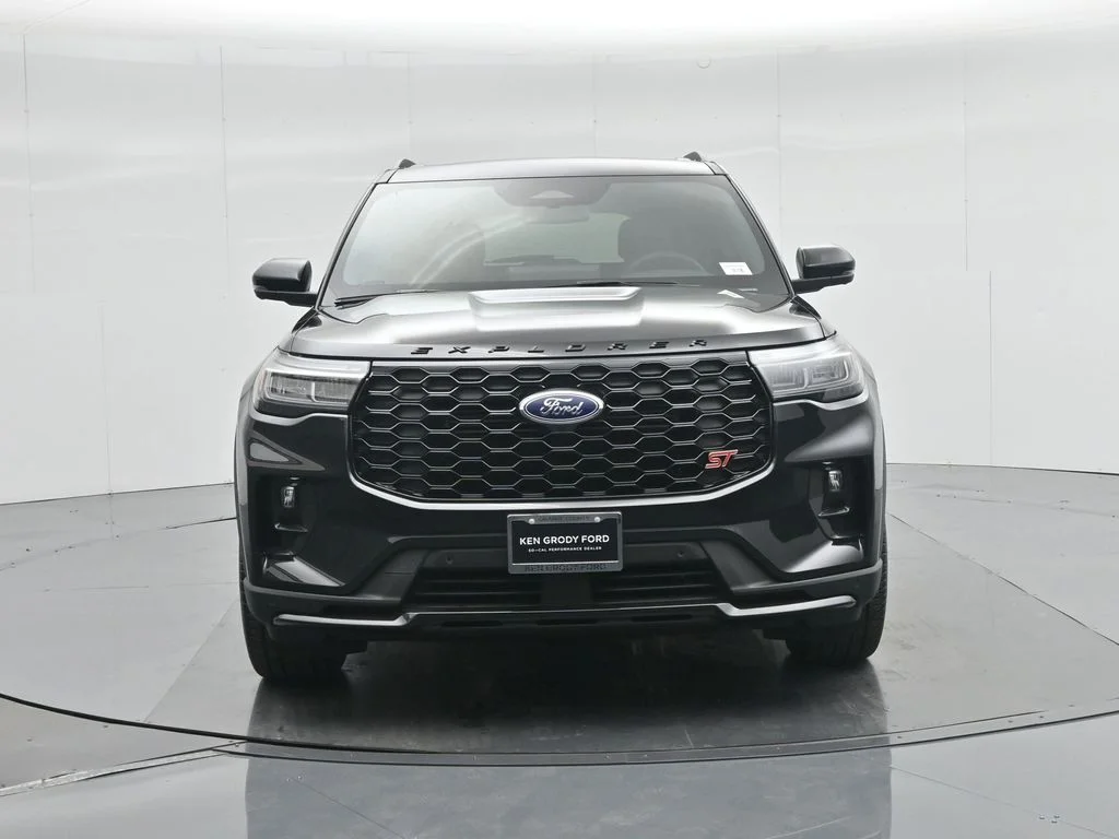 New 2026 Agate Black Metallic Ford ST image 8