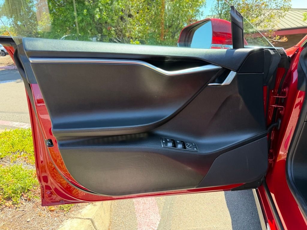 Used 2013 Red Tesla Performance image 11