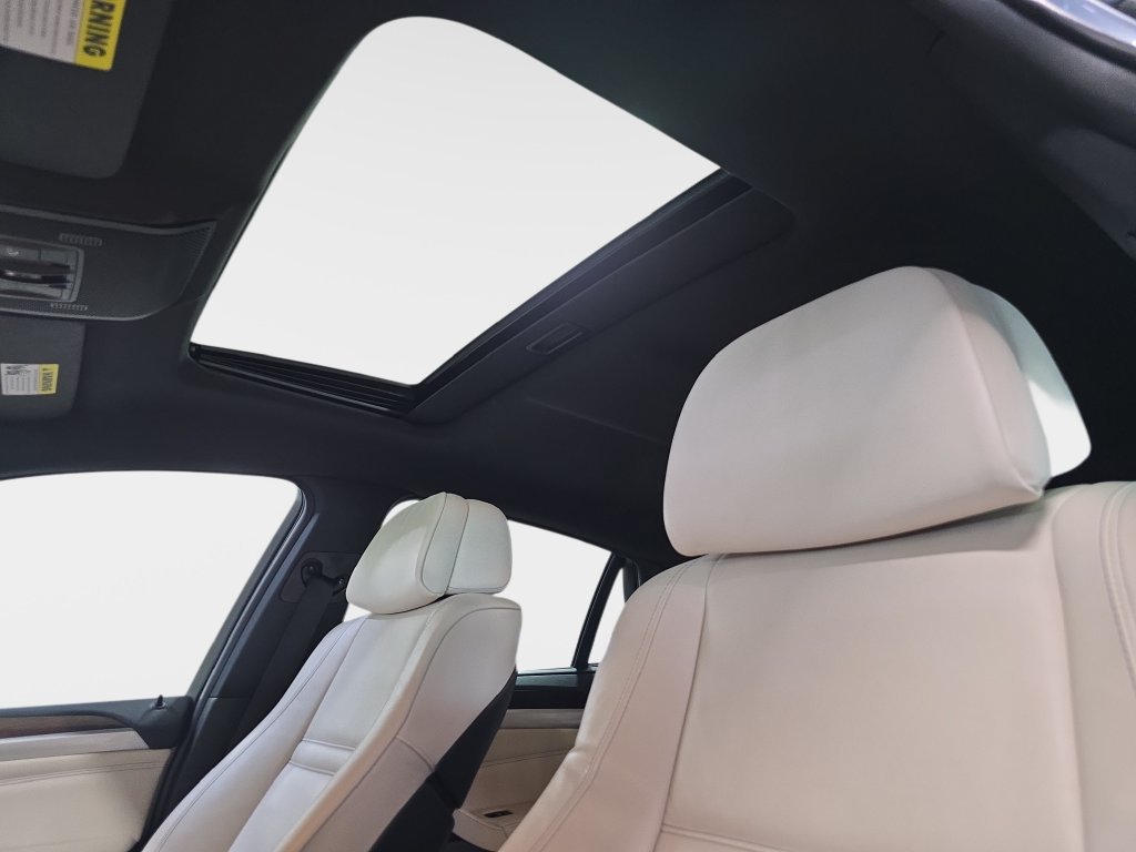 Used 2010 Blue Water Metallic BMW ActiveHybrid image 29