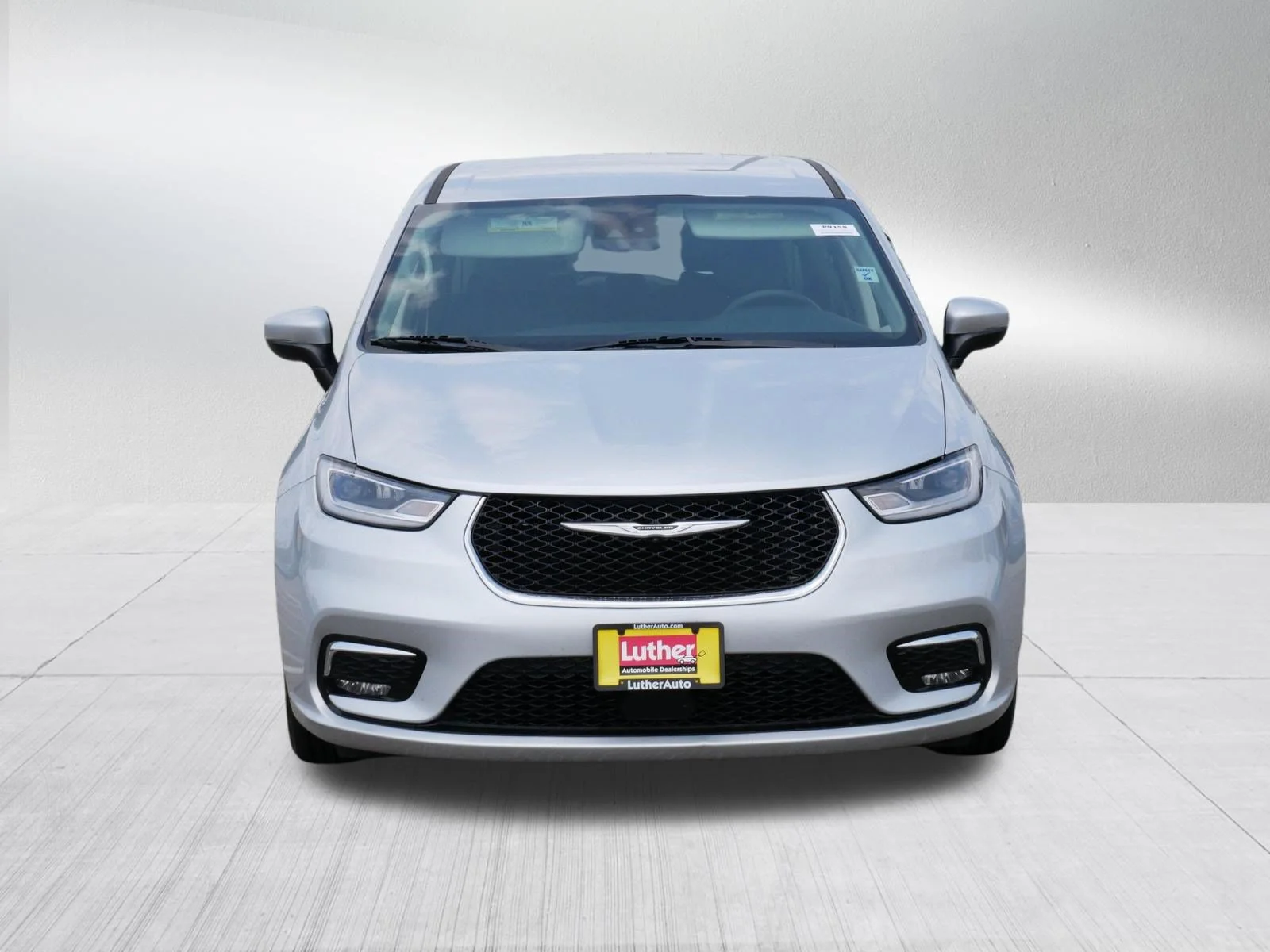 Used 2023 Chrysler Pacifica Hybrid Touring L with VIN 2C4RC1L70PR556192 for sale in Brooklyn Center, Minnesota
