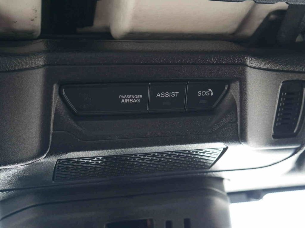 Certified Used 2026 White/off-white Jeep Mojave image 31