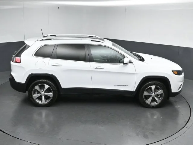 Used 2021 Bright White Clearcoat Jeep Limited image 48