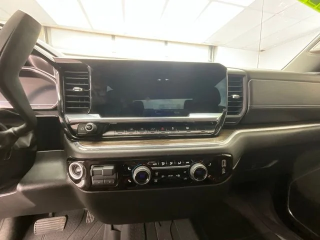 Used 2023 Red Chevrolet RST image 10