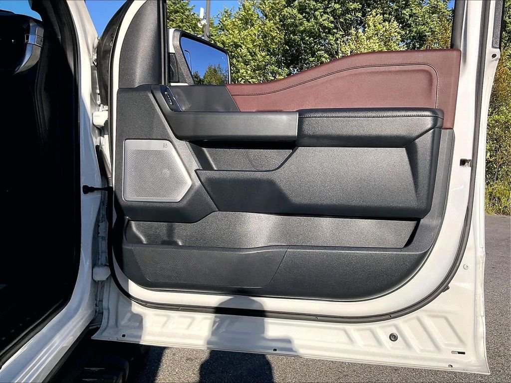 Used 2023 Star White Ford Lariat image 11