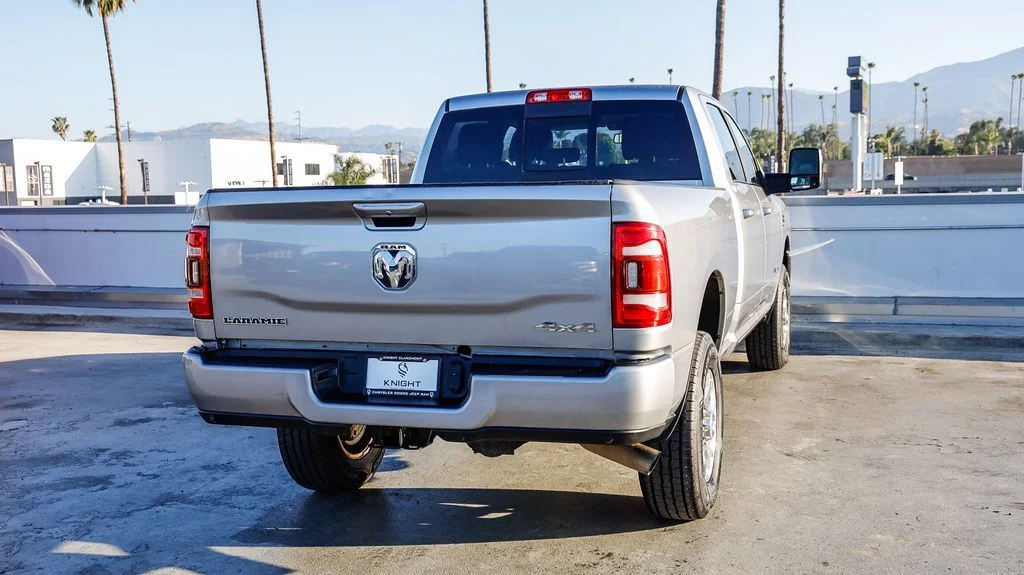 Used 2024 Silver Ram Laramie image 9