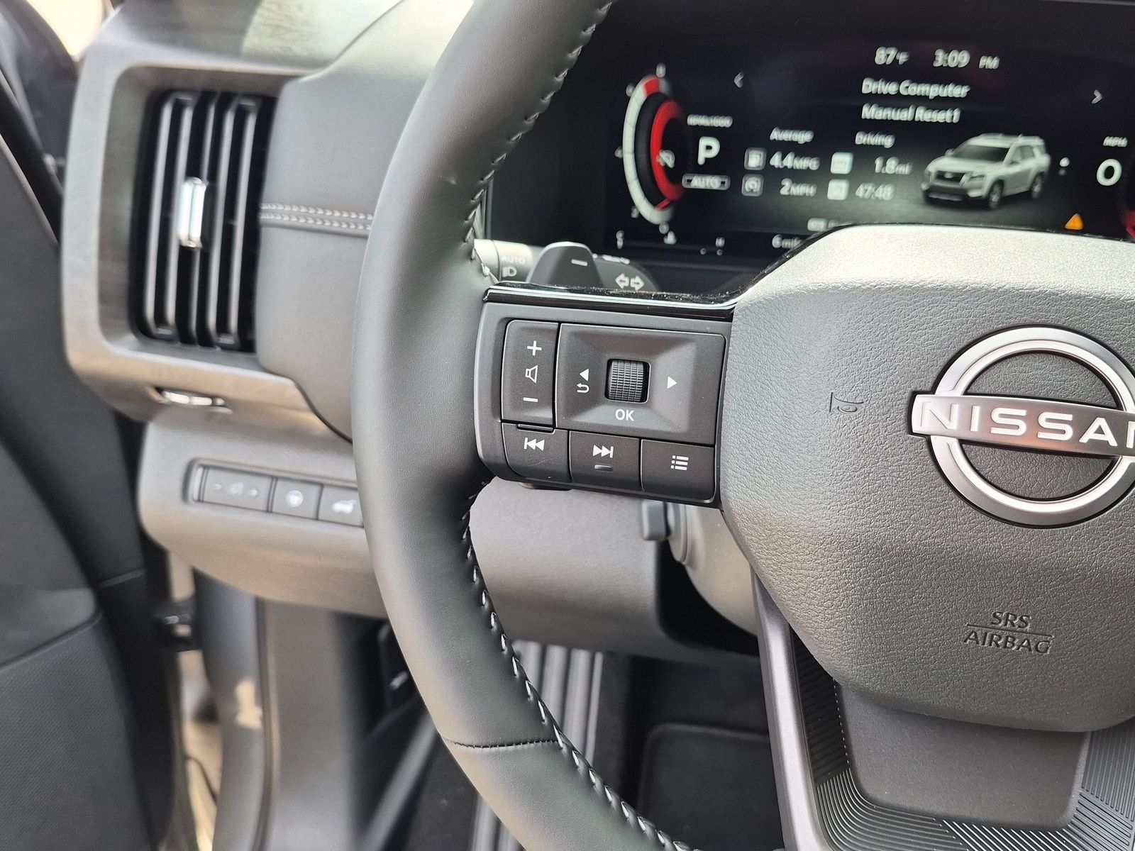 New 2026 Boulder Gray Pearl Nissan Platinum image 17