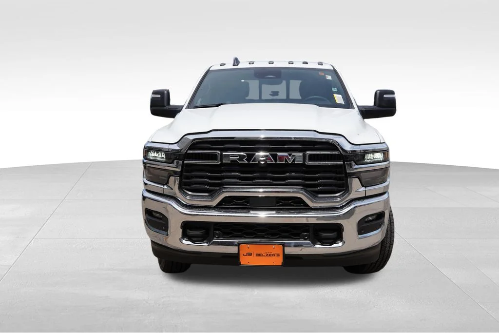 New 2026 Bright White Clear-Coat Exterior Paint RAM Tradesman image 8