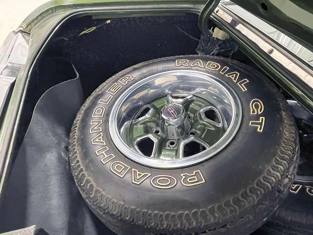 Used 1972  Oldsmobile  image 44