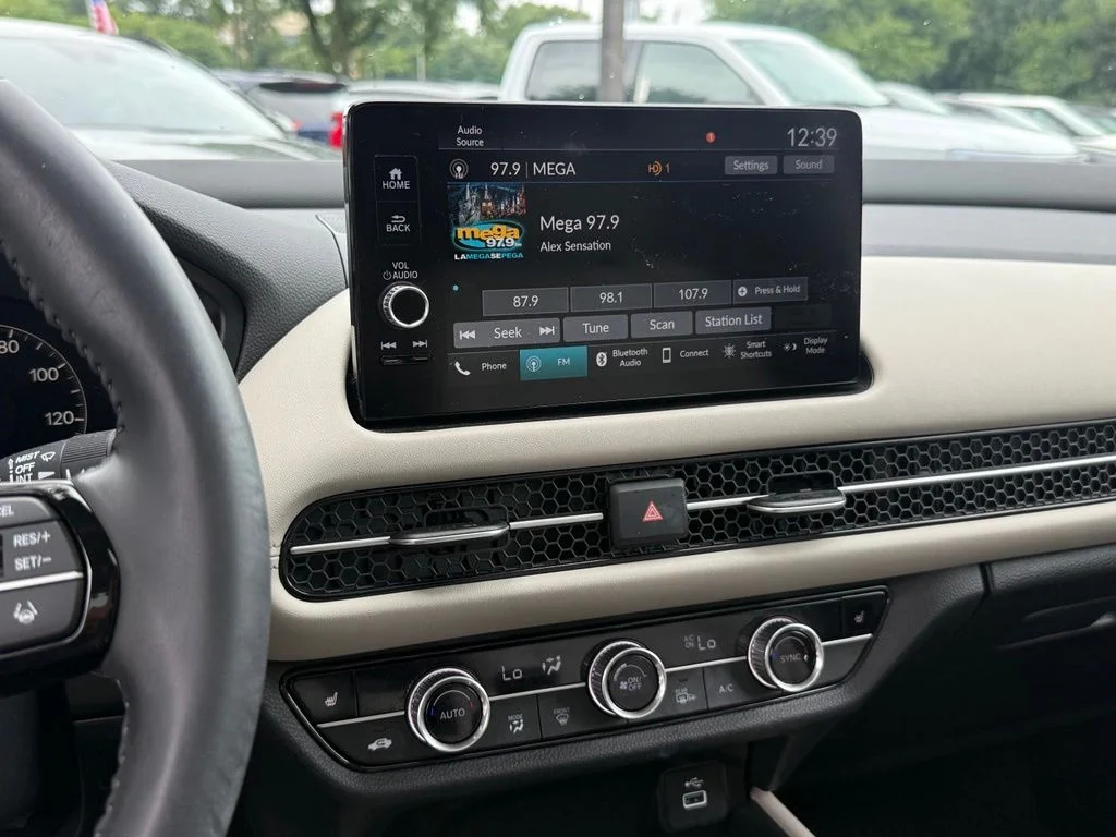 Used 2024  Honda EX-L image 18
