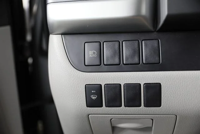 Used 2019 Gray Toyota LE image 11