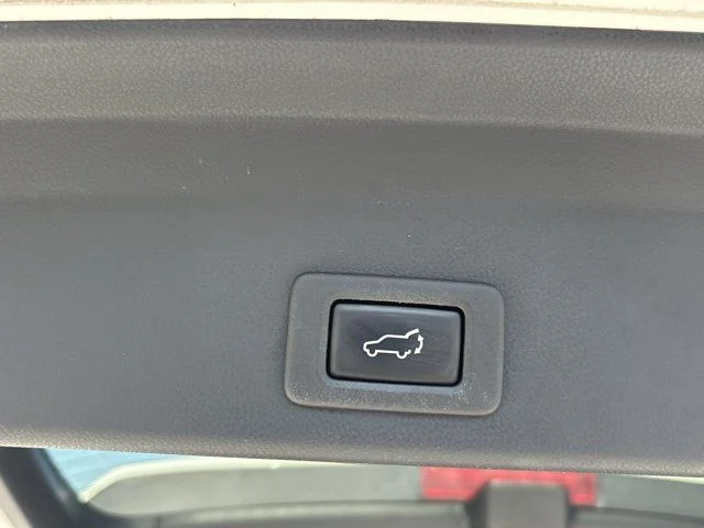 Used 2019 White Subaru Touring image 8