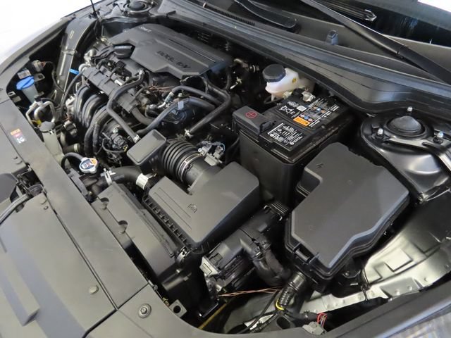 2025 Kia K4 LXS - Photo 34
