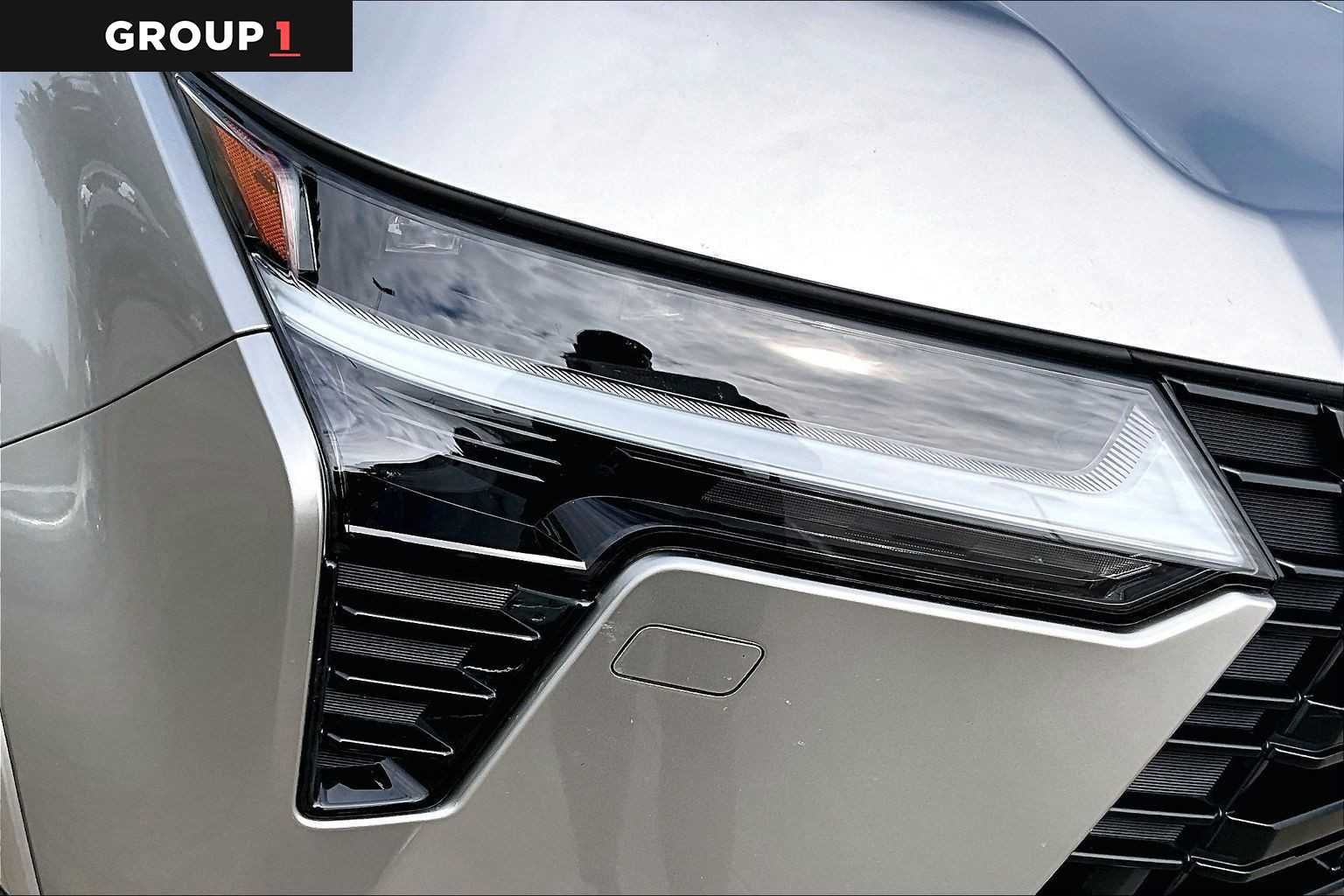 Certified Used 2025 Atomic Silver Lexus Premium+ image 25