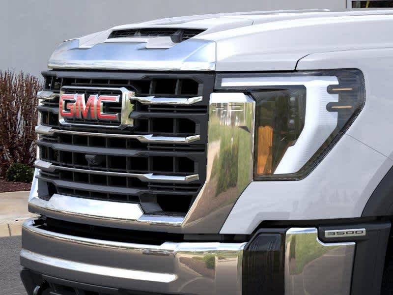 New 2026 Summit White GMC SLE image 13