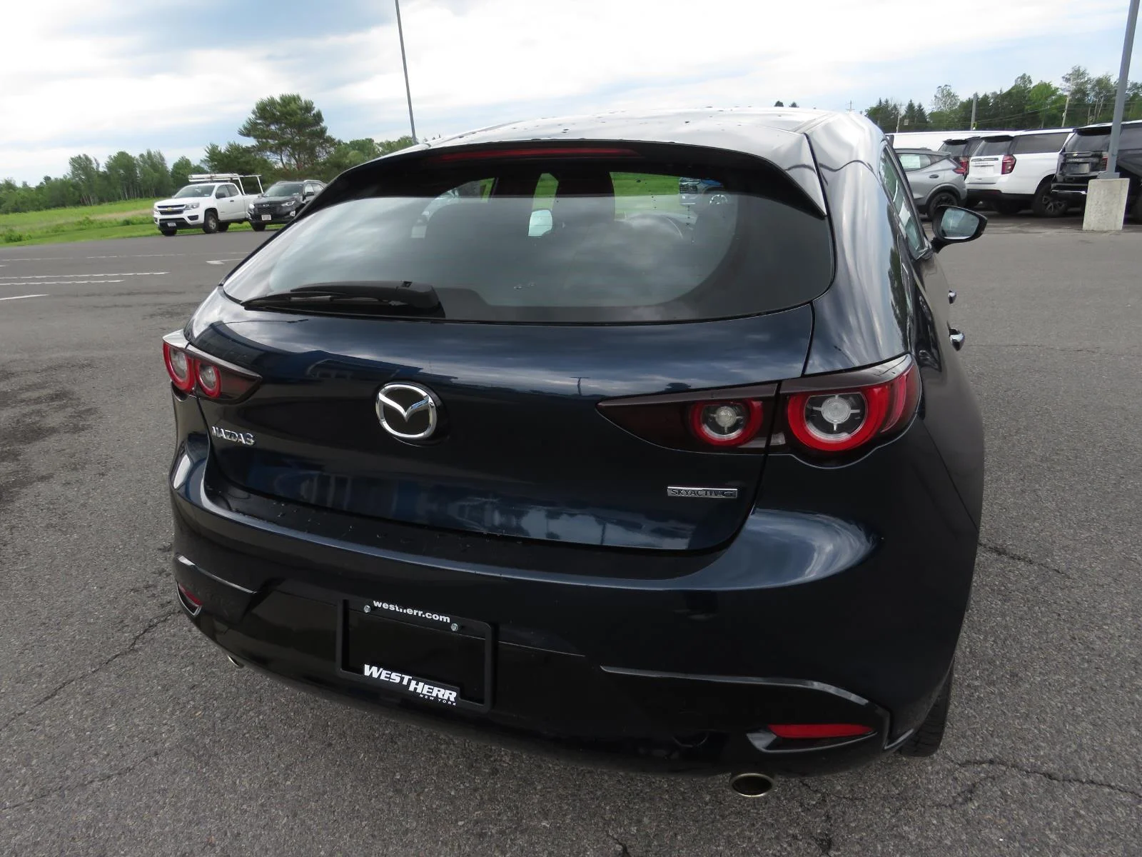 Used 2023  MAZDA  image 8