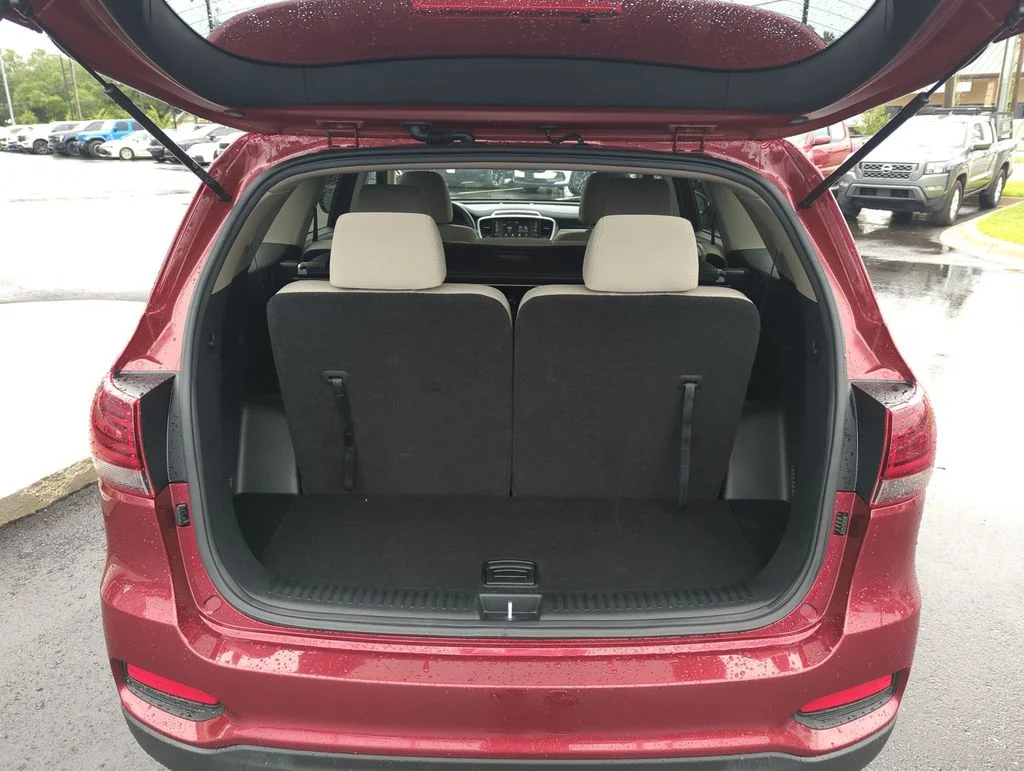Used 2019 Red Kia LX image 30