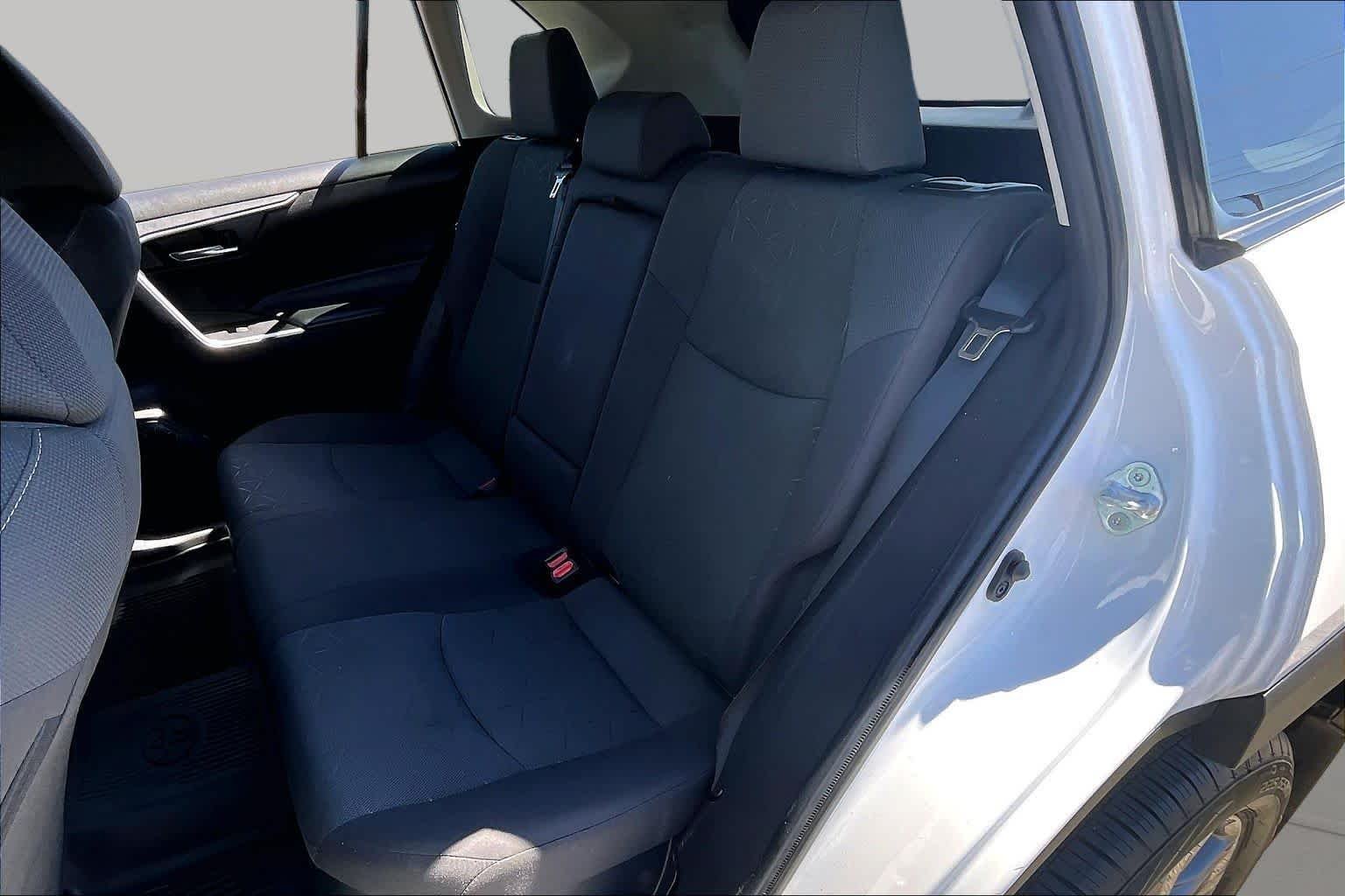 Used 2024 Ice Cap Toyota Hybrid XLE image 20