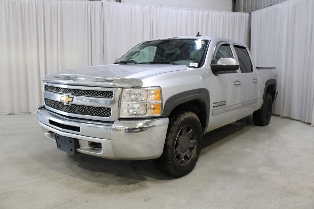 Used 2012 White Chevrolet LS image 30