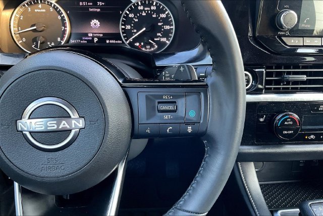 Used 2022 Silver Nissan SV image 14