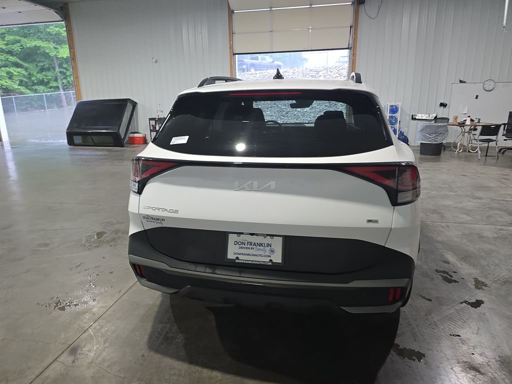 Used 2023 White Kia X-Line image 4