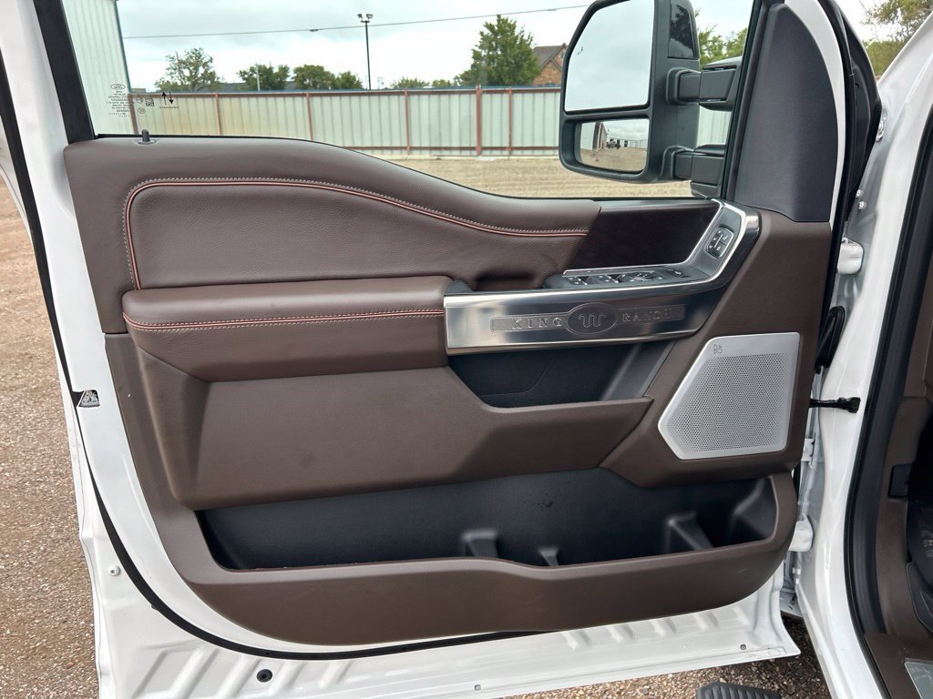 New 2026 Star White Metallic Tri-Coat Ford King Ranch image 12