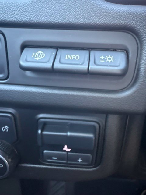 Used 2021 Gray Chevrolet Premier image 21
