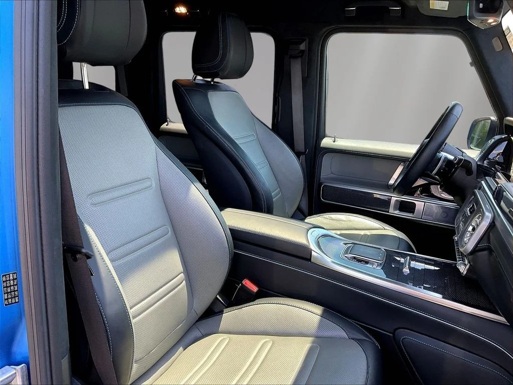 Used 2025  Mercedes-Benz G 580 image 28
