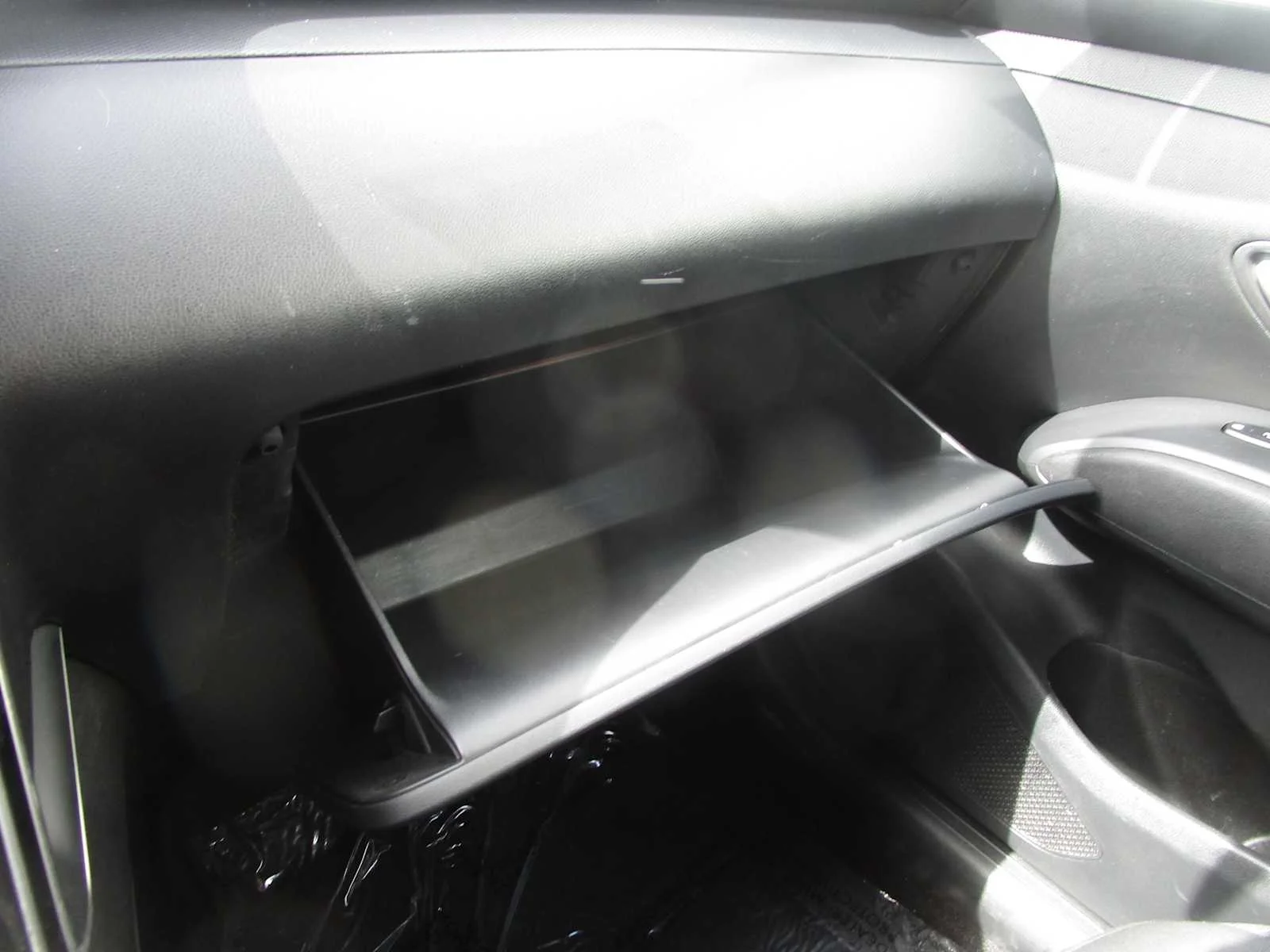 Used 2022 Shimmering Silver Hyundai SEL image 24